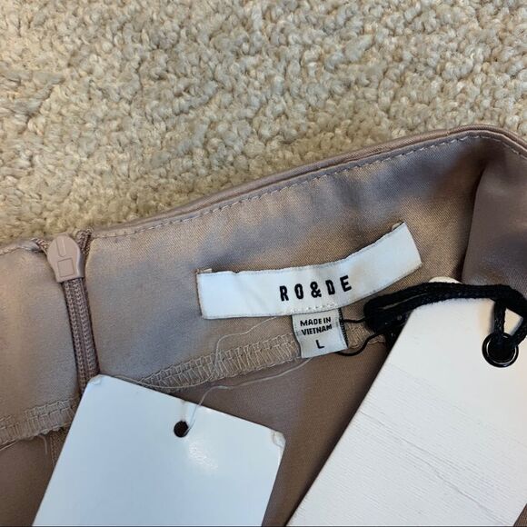 RO & DE beige satin effect ruched skirt Sz L NWT - Picture 7 of 12